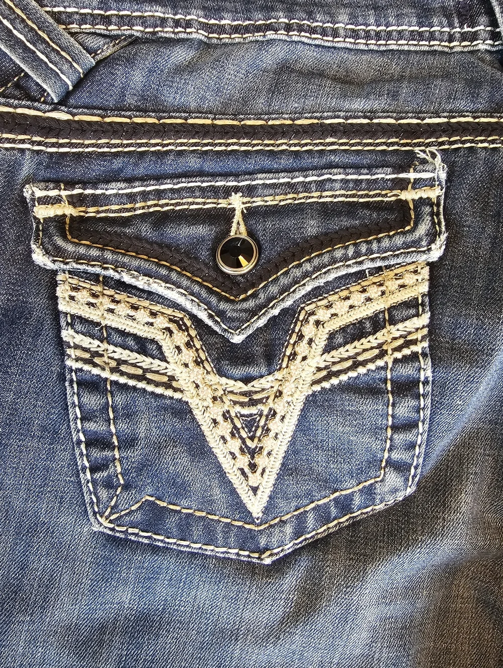 Vigoss Boot Cut Flare Jeans With Black Studded Gems Size 18 - Picture 6 of 9
